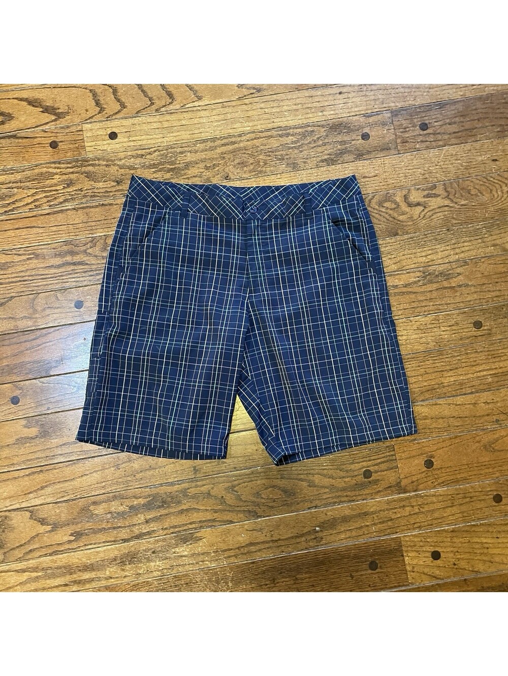 FILA Shorts Blue Green White Plaid Size 38 Golf Casual 10.5” Inseam 10” Rise